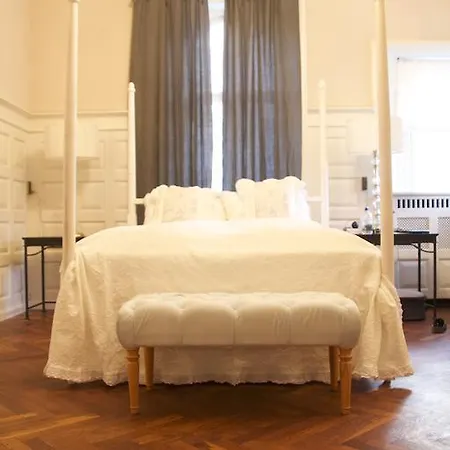 Bed & Breakfast Frederiksberg Mansion