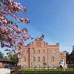 Frederiksberg Mansion 3*