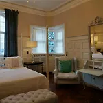 לינה וארוחת בוקר Frederiksberg Mansion 3*